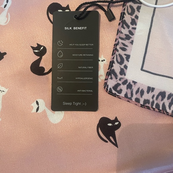 100% Silk Scarf SilkSilky Cats Leopard Print Border Square NWT - Picture 9 of 13